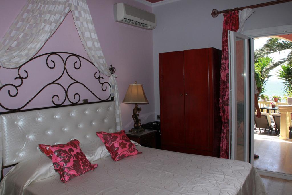Aristotelis-Nikos Paramonas Studios Chambre photo